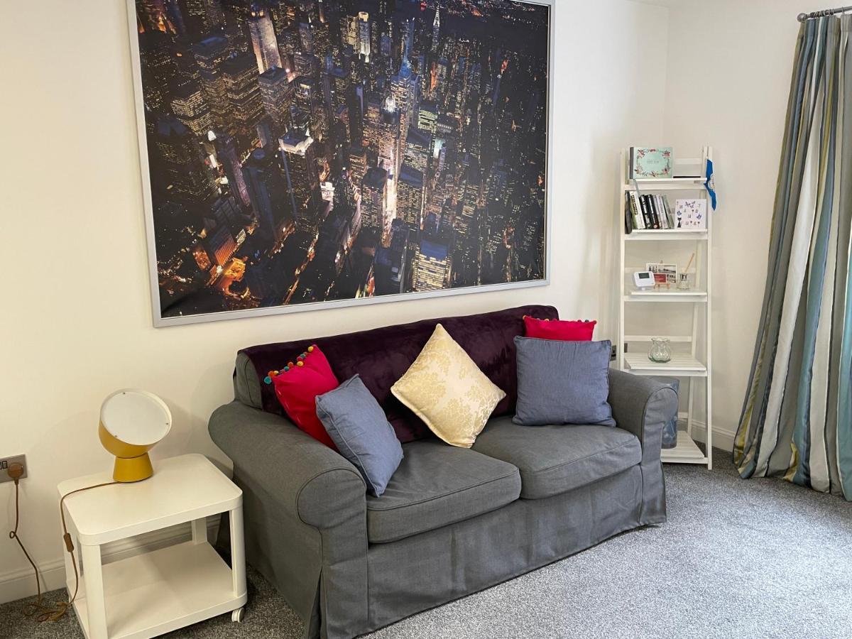 Apartment Fabulous One Bedroom In Centre *
